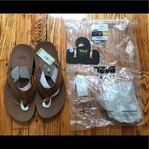 Teva brown leather flip flop sandals unworn new 9