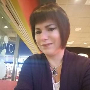 Meet your Posher, Kari