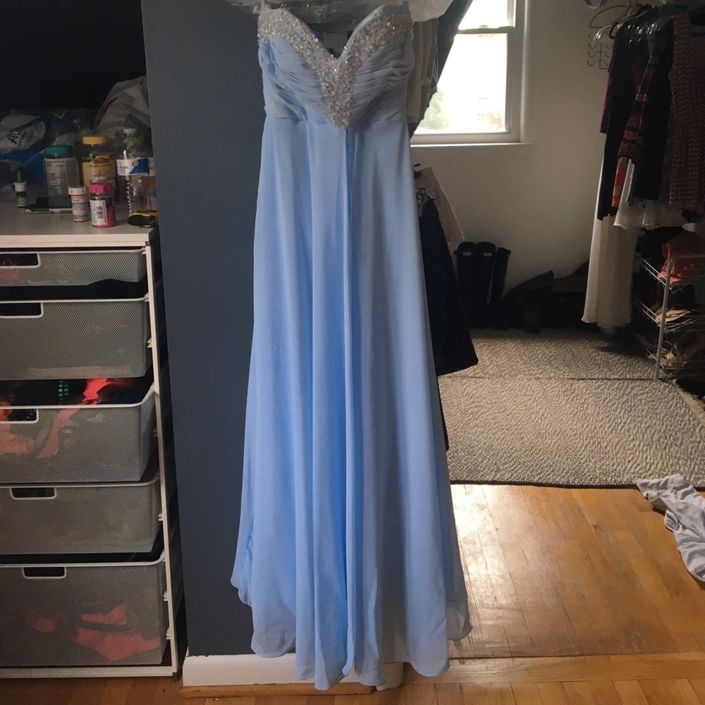 Blue strapless prom dress