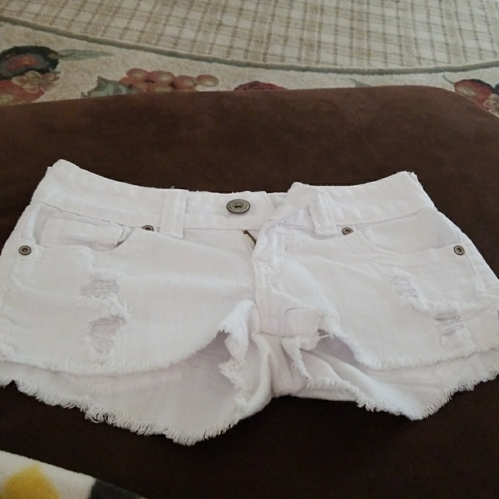 amethyst white distressed jean shorts