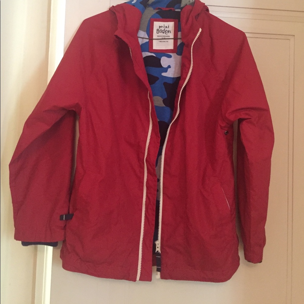 Mini Boden hooded windbreaker.
