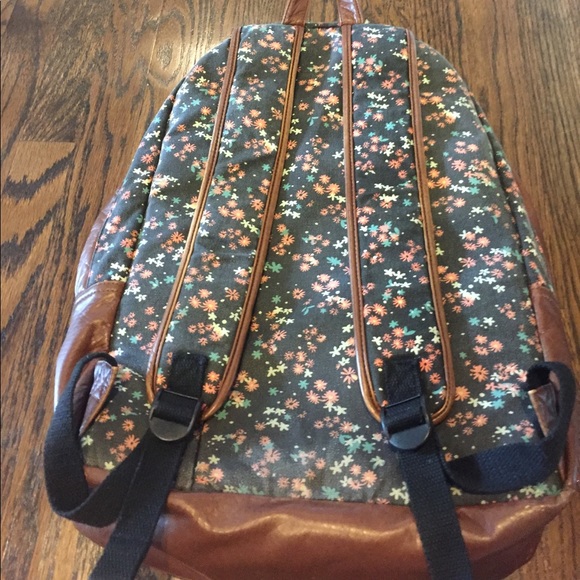 Empyre Floral Backpack - Picture 2 of 7