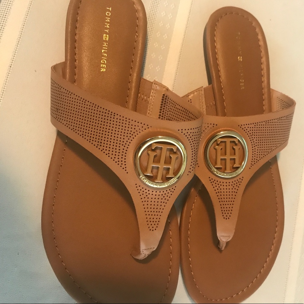 Tommy Hilfiger Sallio women's Thong Sandal NEW - Picture 3 of 6