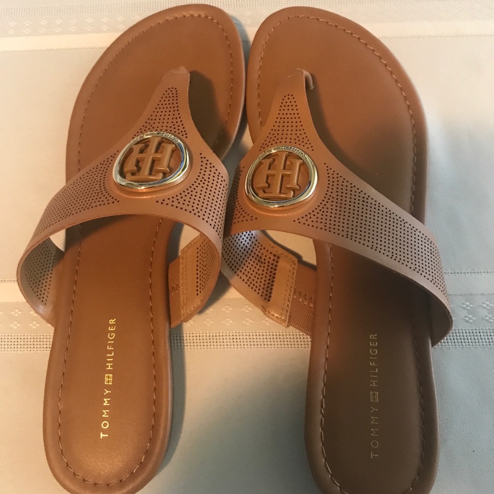 Tommy Hilfiger Sallio women's Thong Sandal NEW - Picture 4 of 6