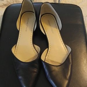 Black leather Adrienne vittadini size 9 flat