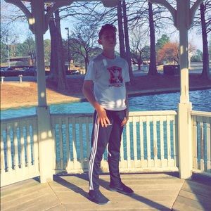 Meet your Posher, Remi