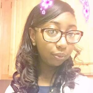 Meet your Posher, Lakya