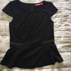 Short sleeve peplum top
