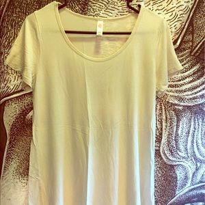 LuLaRoe classic tee XS