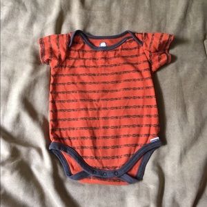 👶5 for $5!Gerber onesie