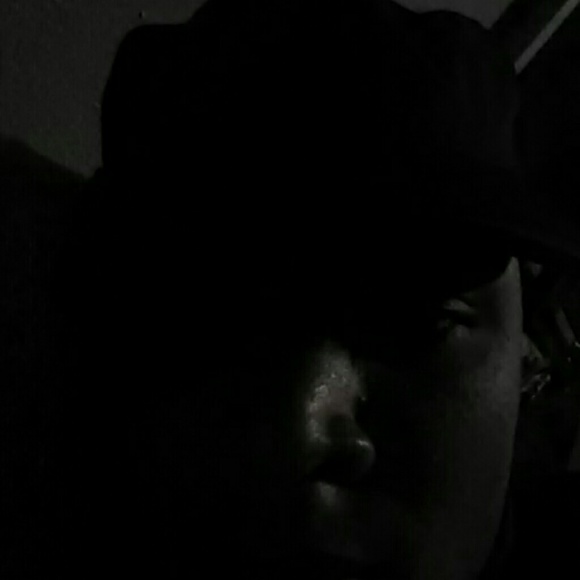 Meet your Posher, Lawrence - Picture 1 of 1