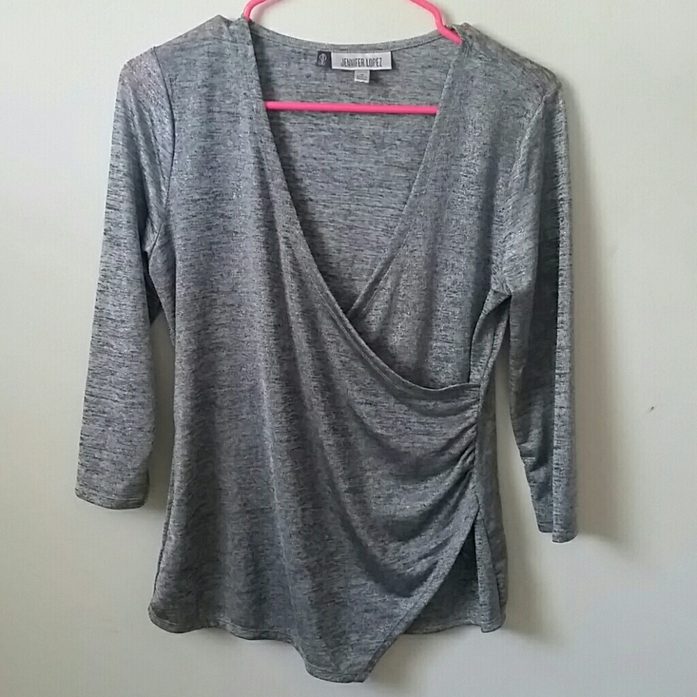 🍁Metallic Jennifer Lopez top 2/$10