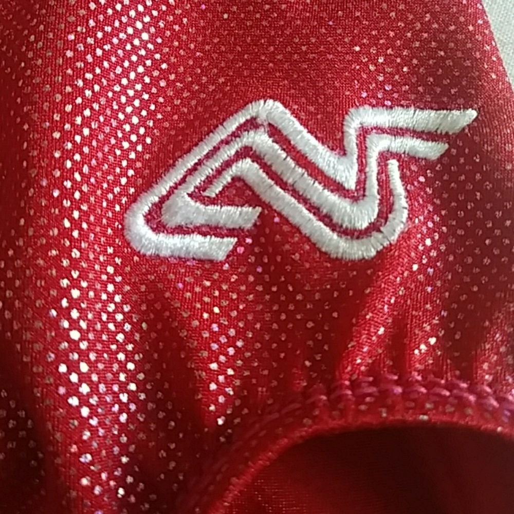 Red leotard - Picture 2 of 4