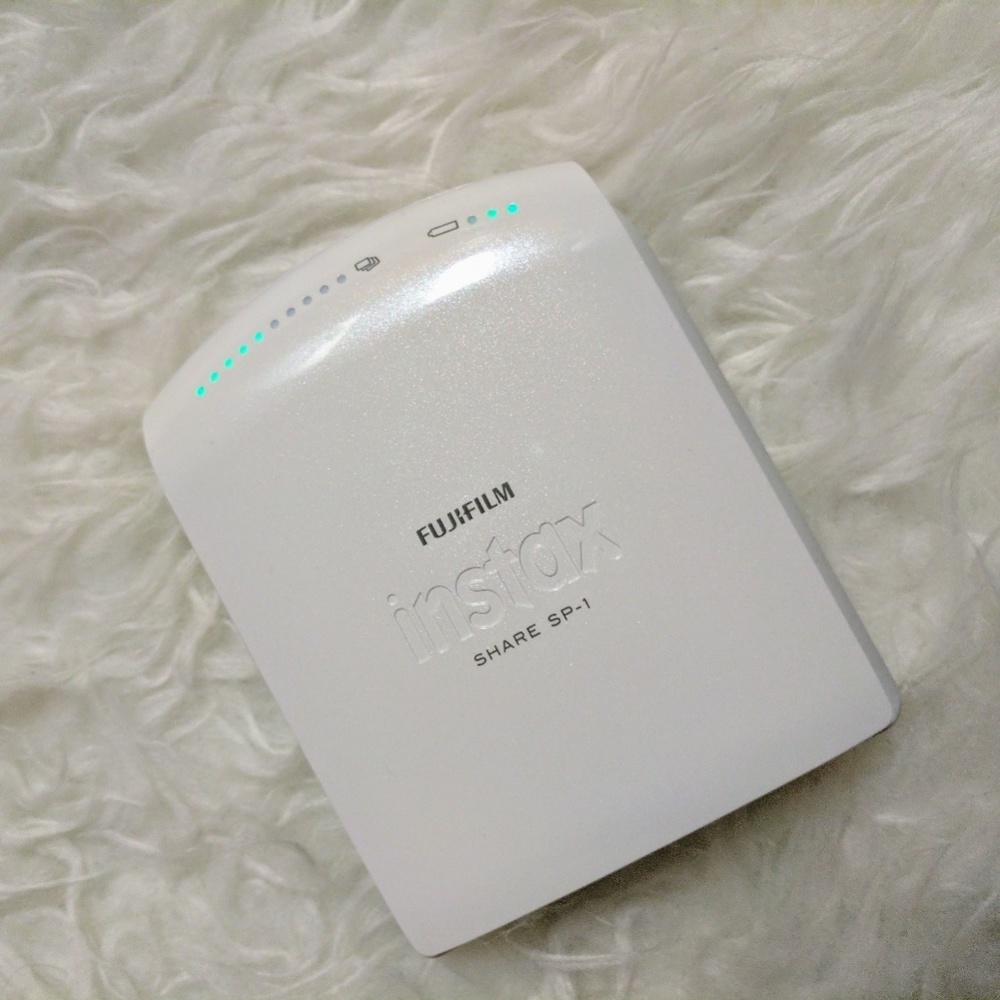 Fujifilm Instax Share SP-1 printer