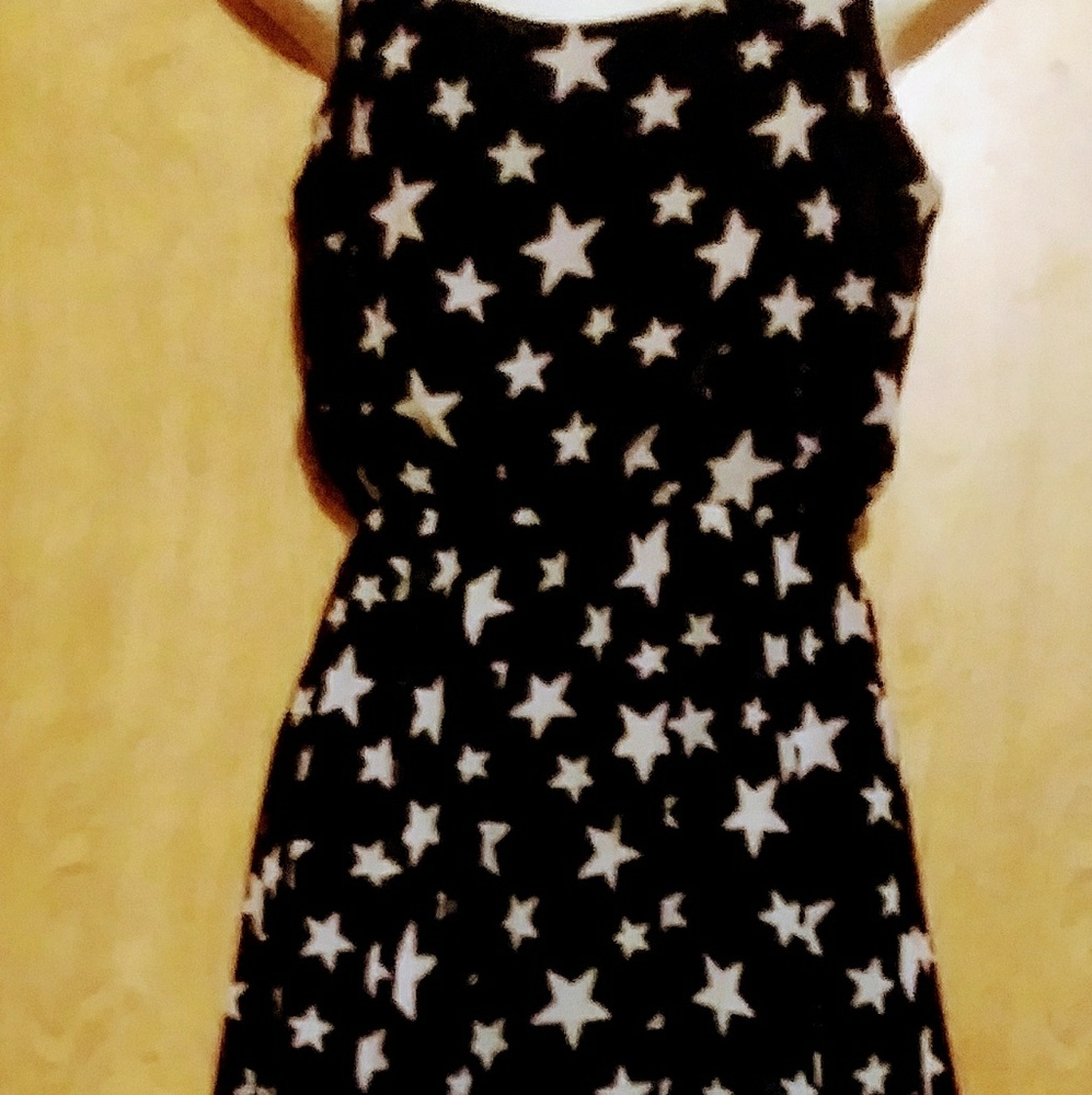 Dress - Picture 3 of 4