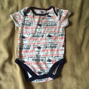 👶NFL Patriots onesie