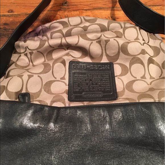 Coach Excellent Condition Black Hobo silver tag - Picture 3 of 4
