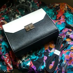 Classic style-Chic purse