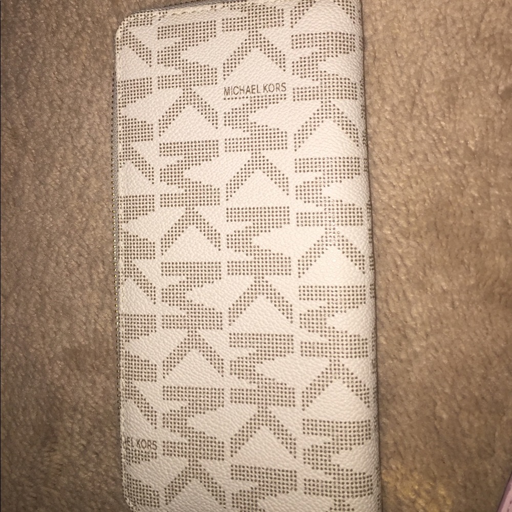 Authentic MK wallet
