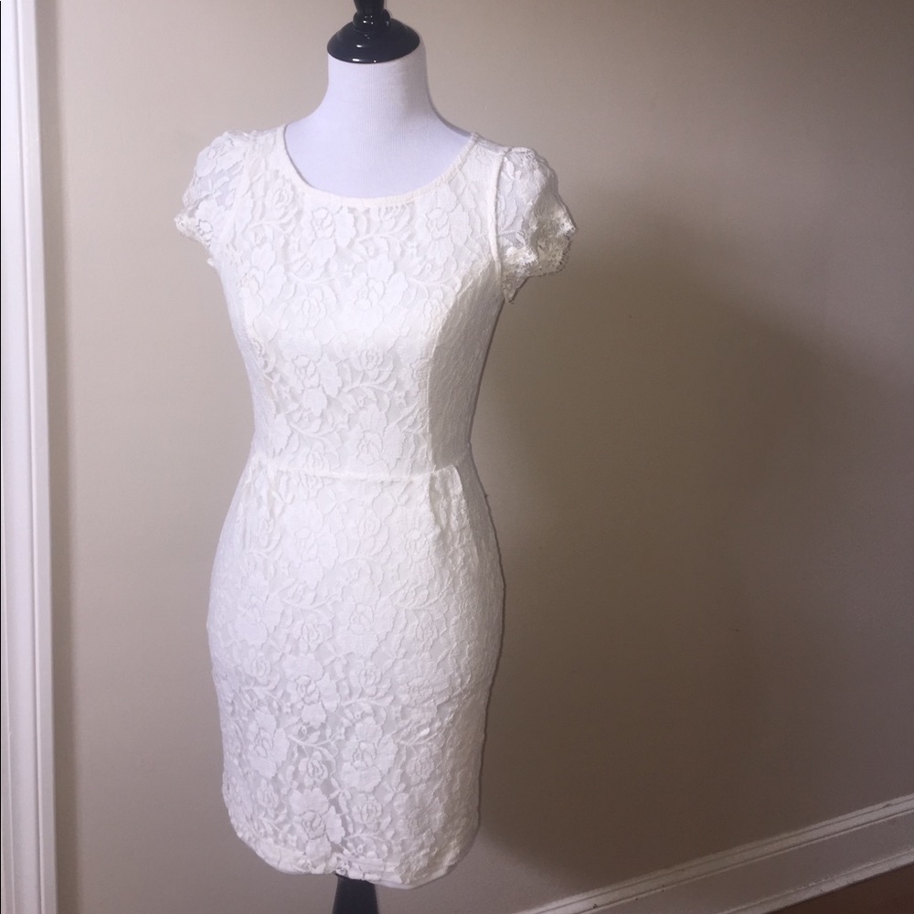 FOREVER 21 Ivory Lace Open Back Dress Small