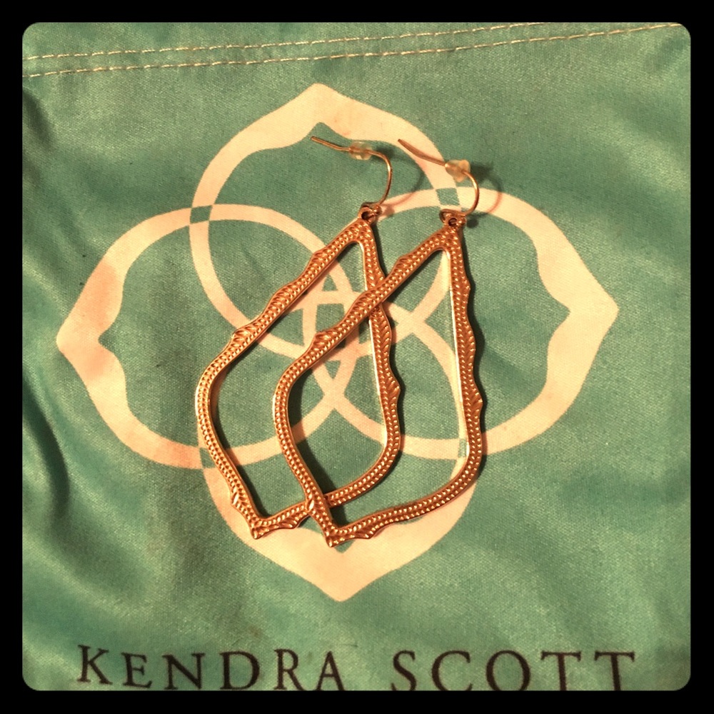 Kendra Scott Sophee earrings rose gold