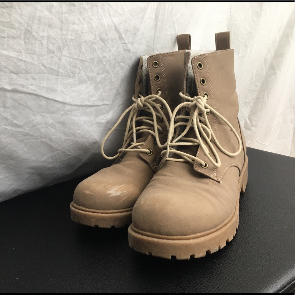 Divided Boots
