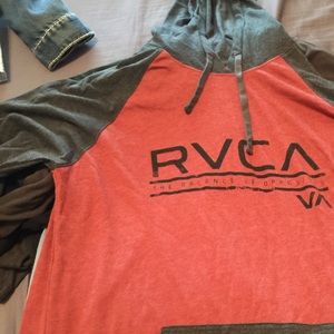 RVCA Hooded long sleeve