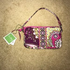 NWT Vera Bradley Wrislet in Verry Berry Paisley