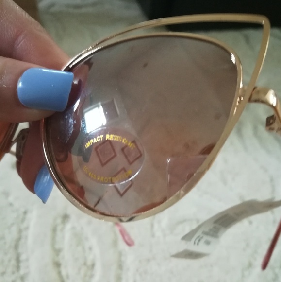 MIRROR CAT SUNNIES - Picture 4 of 4