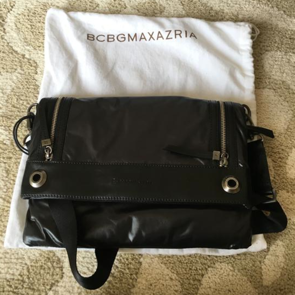 NWT BCBGMAXAZARIA Black Cross Body Bag BonVoyage