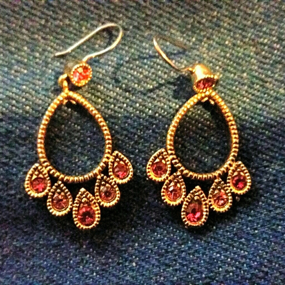 Teardrop earrings