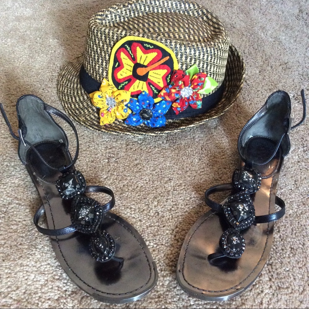 🎈SALE🎈Vince Camuto Black Leather Sandals