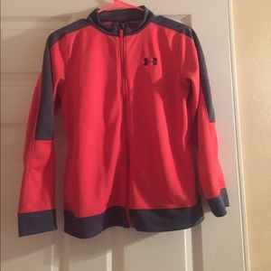 Under armour jacket. ❗️