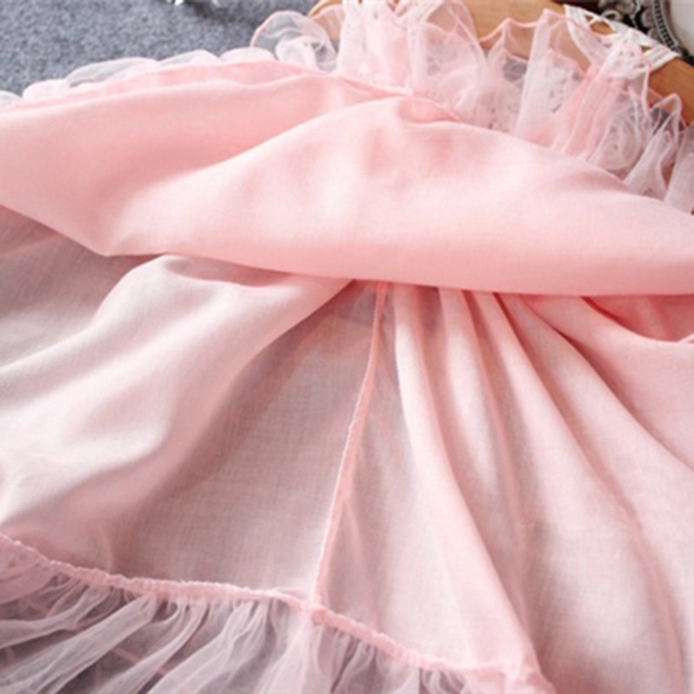 Boutique little pink dress with pearls & design - Picture 4 of 4