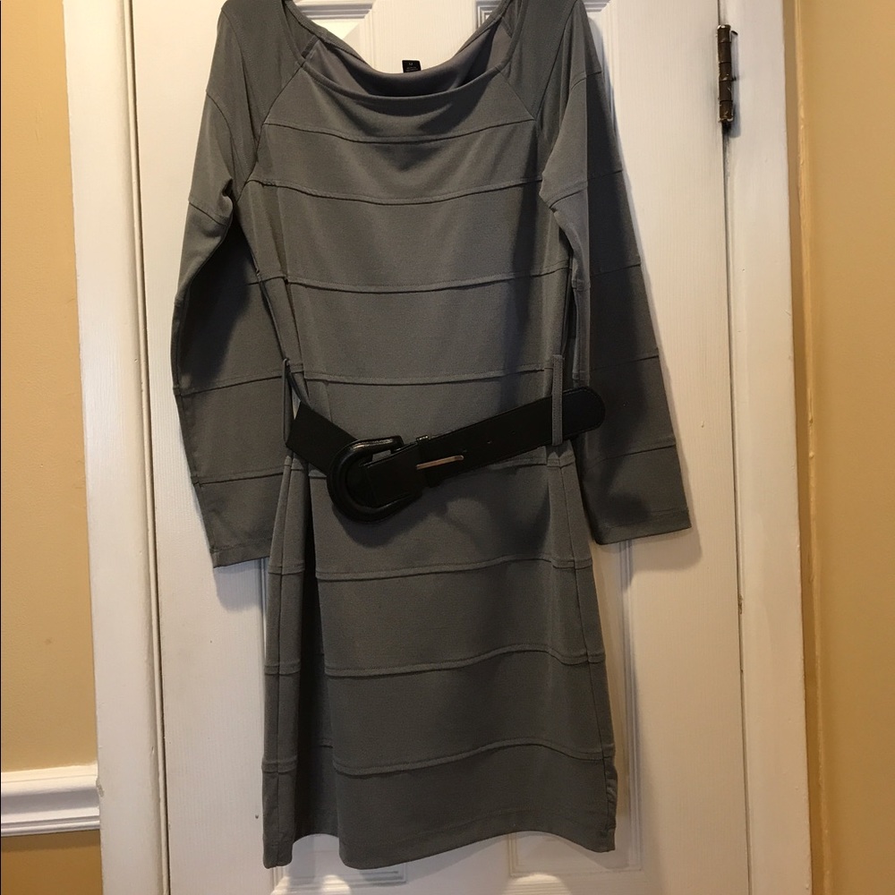 Grey body con dress with belt