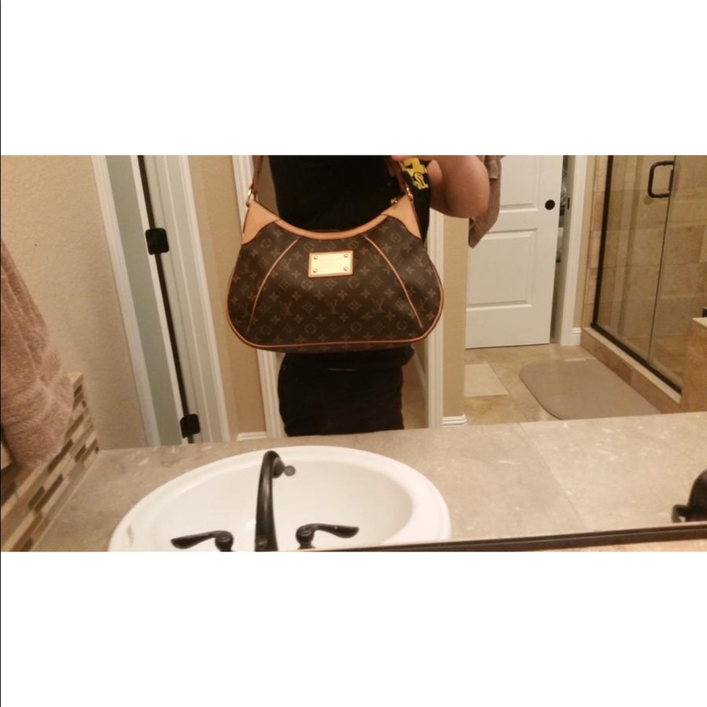 Louie vuitton Thames almost new