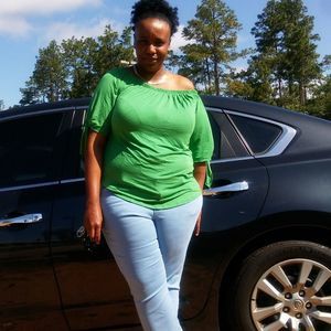 Meet your Posher, Linda