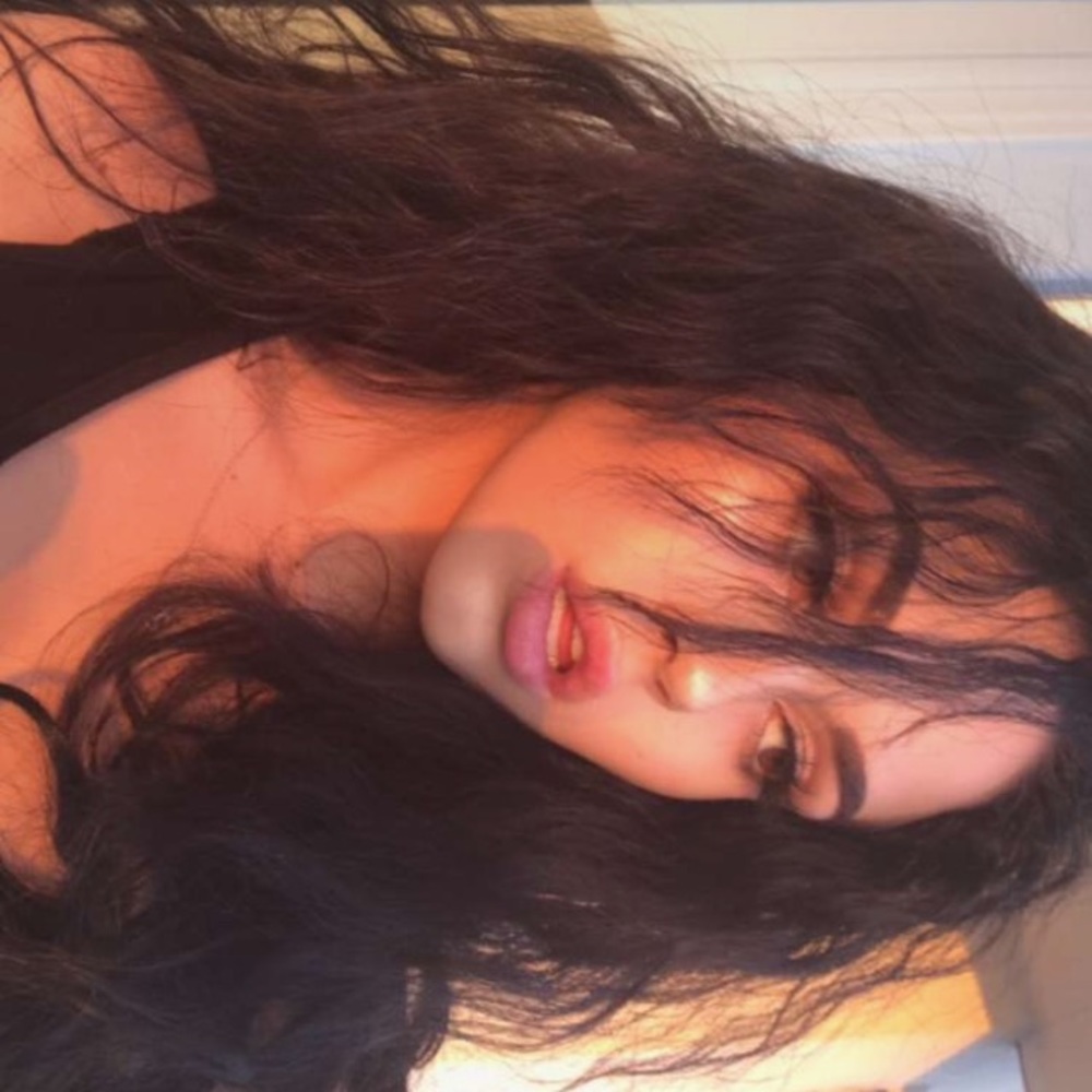 Meet your Posher, Becca