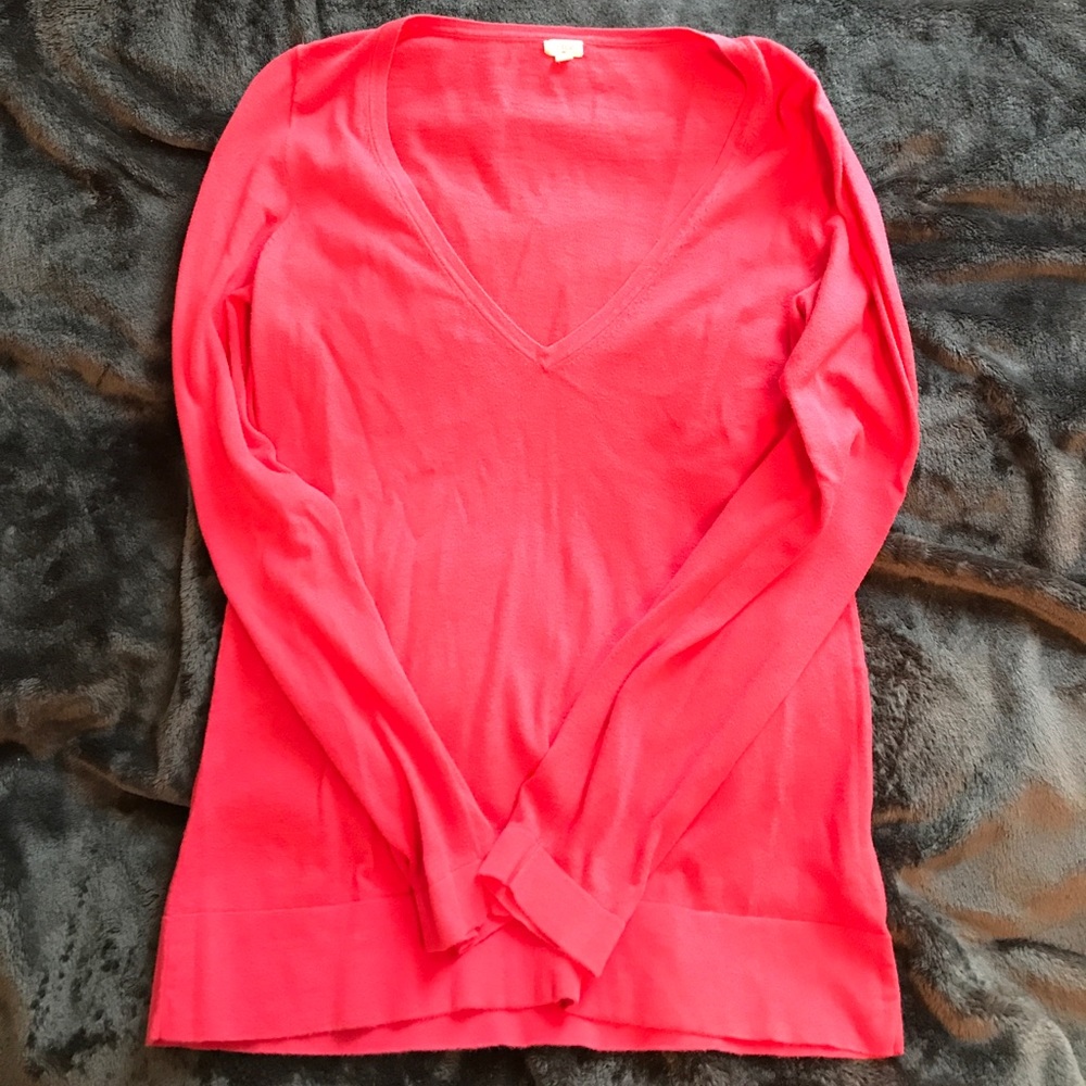 V neck sweater