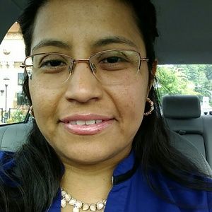 Meet your Posher, Alicia