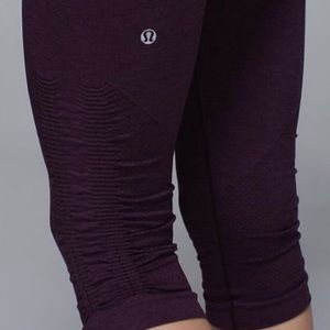Lululemon In the Flow Crops