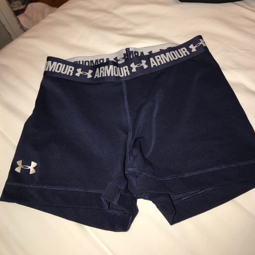 under armour compression shorts. navy blue