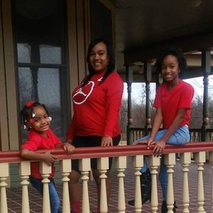 Meet your Posher, Toya