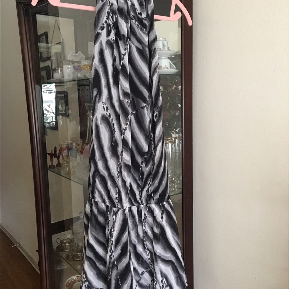 Sleeves less dress