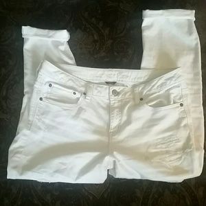 Ripped Boyfriend Jeans