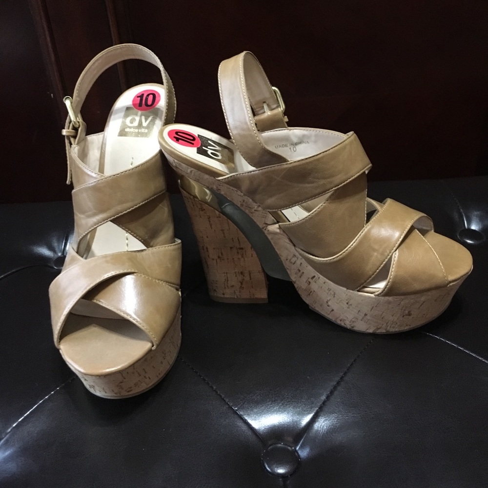 Platform sandals - Picture 2 of 7