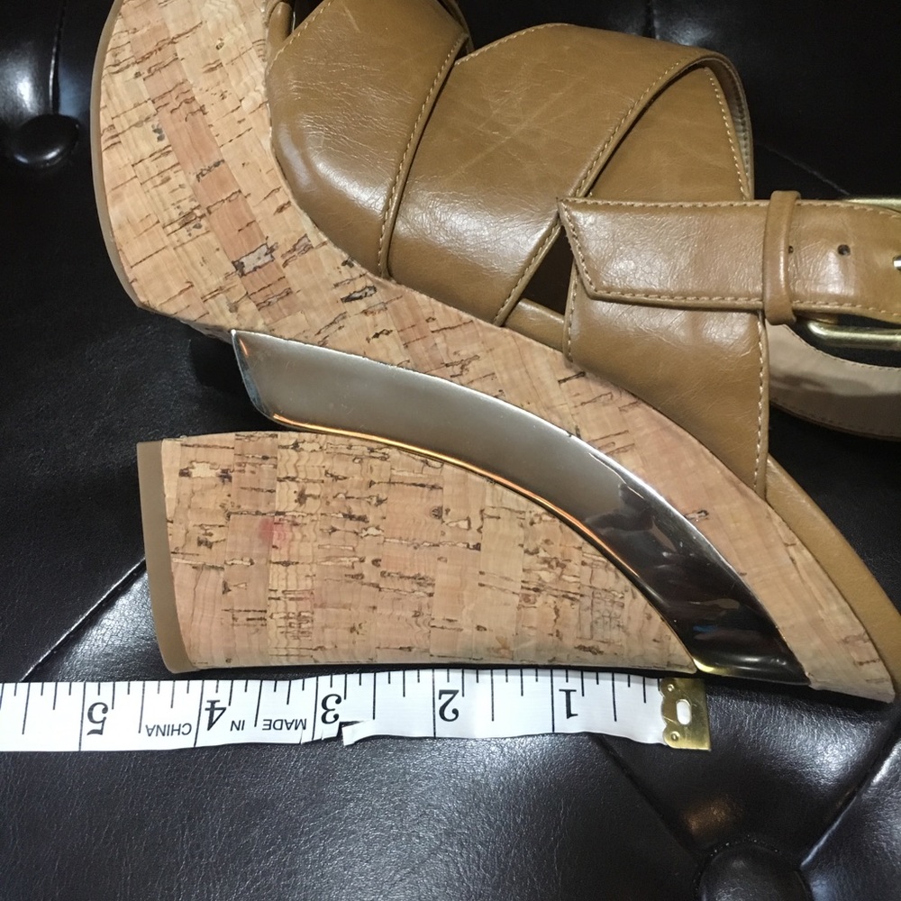 Platform sandals - Picture 7 of 7
