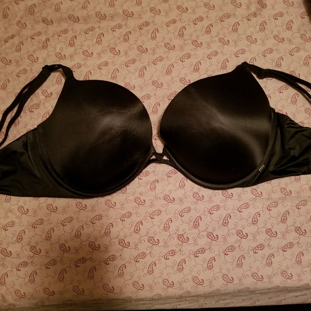 Victoria secret very sexy push up black bra