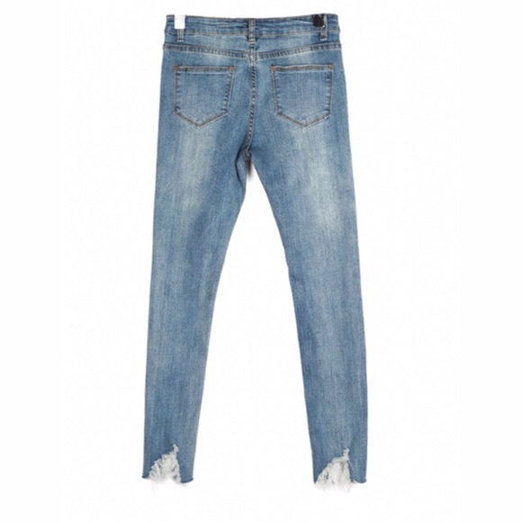 Distressed jeans 👖 - Picture 4 of 7