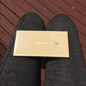 lorac unzipped